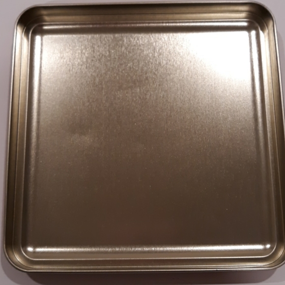 Vintage 1992 Crayola Christmas Tin w/ crayons - Picture 11 of 11